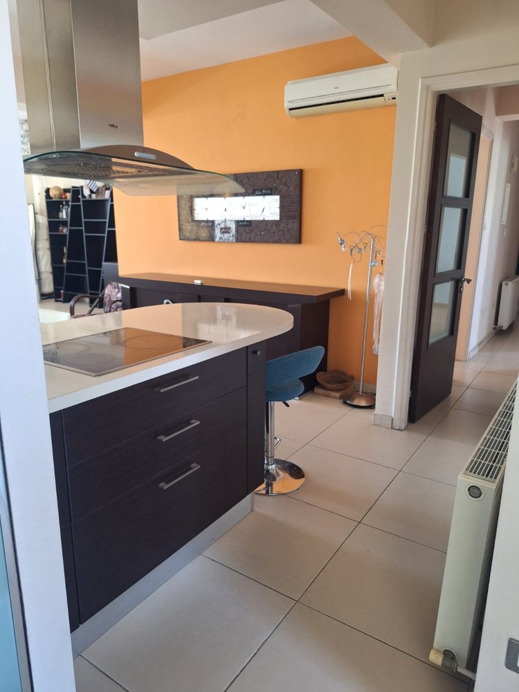 4 bedrooms Apartment in Strovolos, Nicosia, Cyprus No. 61612