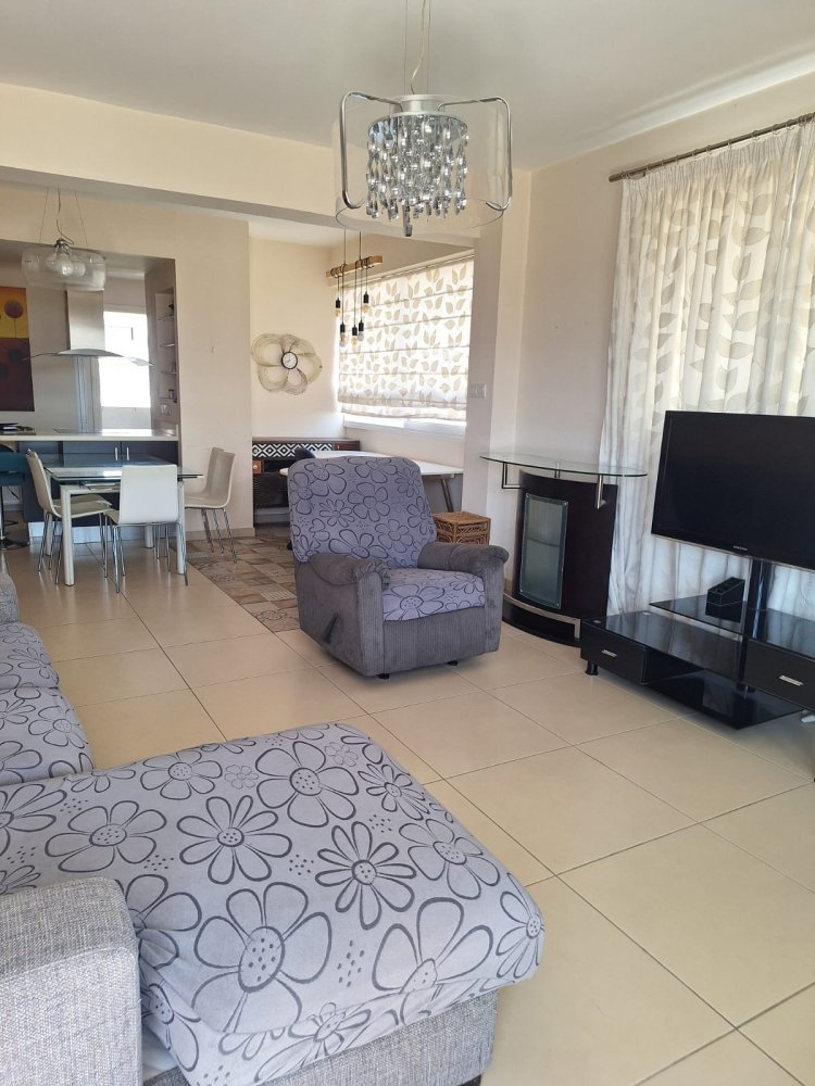 4 bedrooms Apartment in Strovolos, Nicosia, Cyprus No. 61612