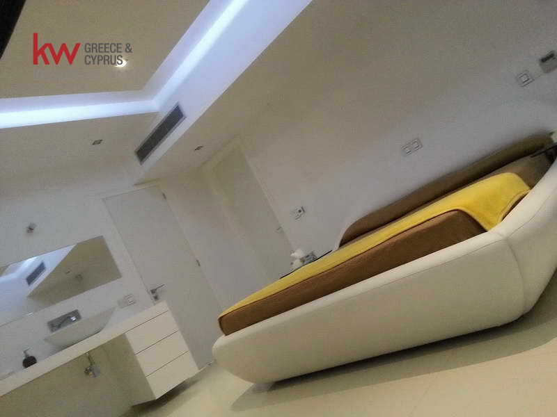 5 bedrooms Villa in Tala, Paphos, Cyprus No. 61185