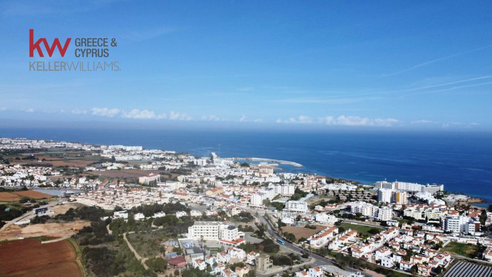 2573m2 Terrain à Paralimni, Ammochostos, Chypre No. 40448