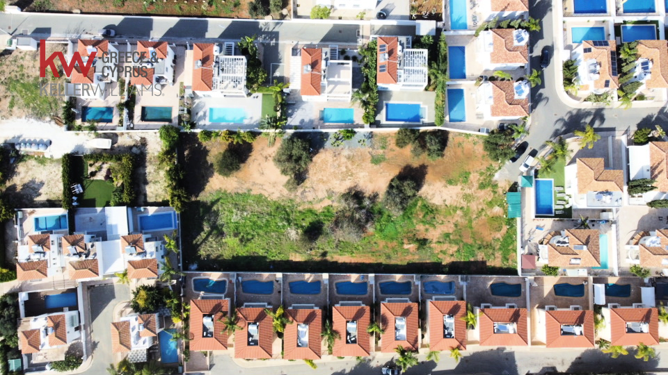 2573m2 Terrain à Paralimni, Ammochostos, Chypre No. 40448