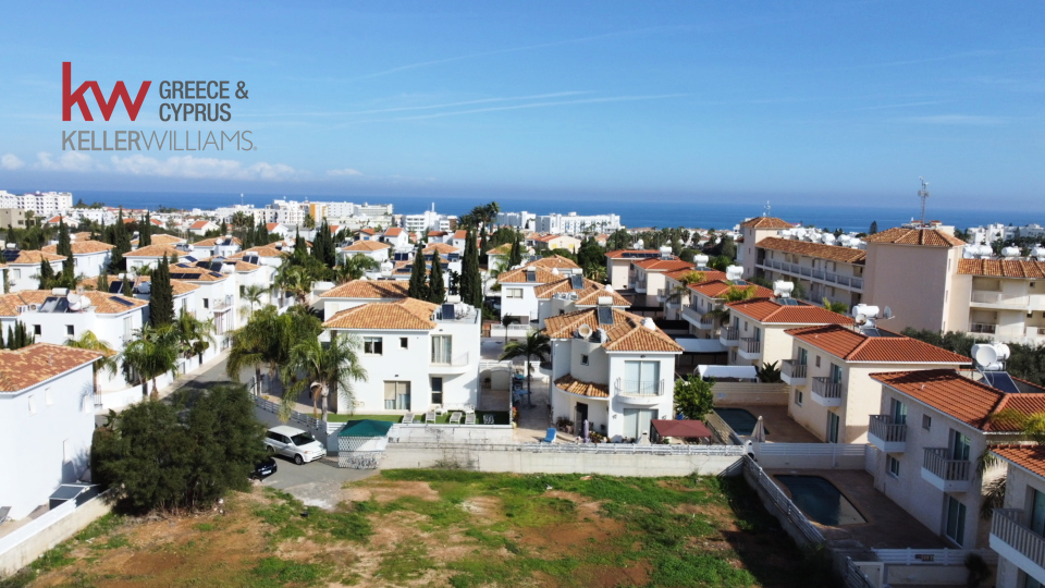 2573m2 Terrain à Paralimni, Ammochostos, Chypre No. 40448