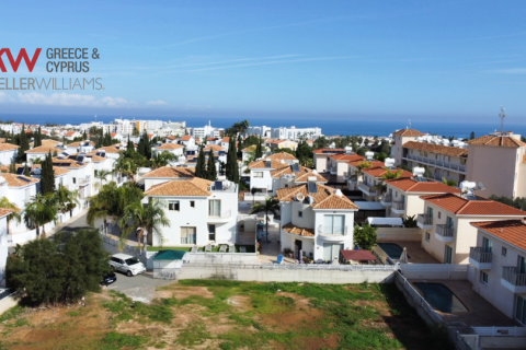 2573m2 Terrain à Paralimni, Ammochostos, Chypre No. 40448