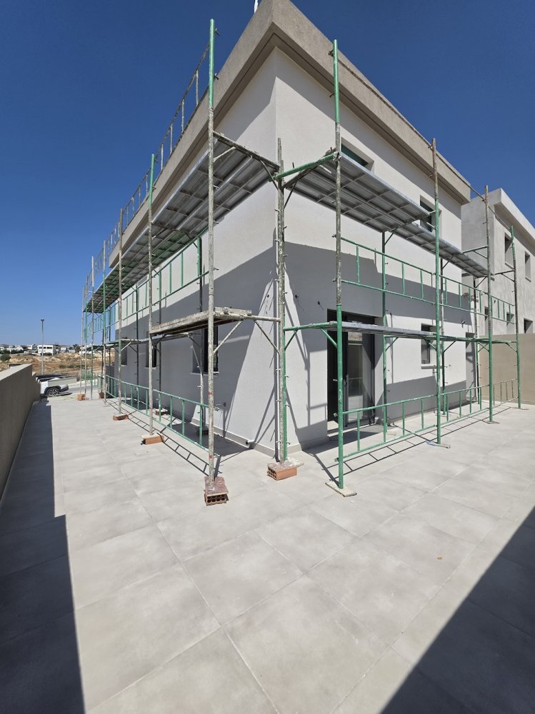 4 bedrooms Townhouse in Ypsonas, Limassol, Cyprus No. 62338