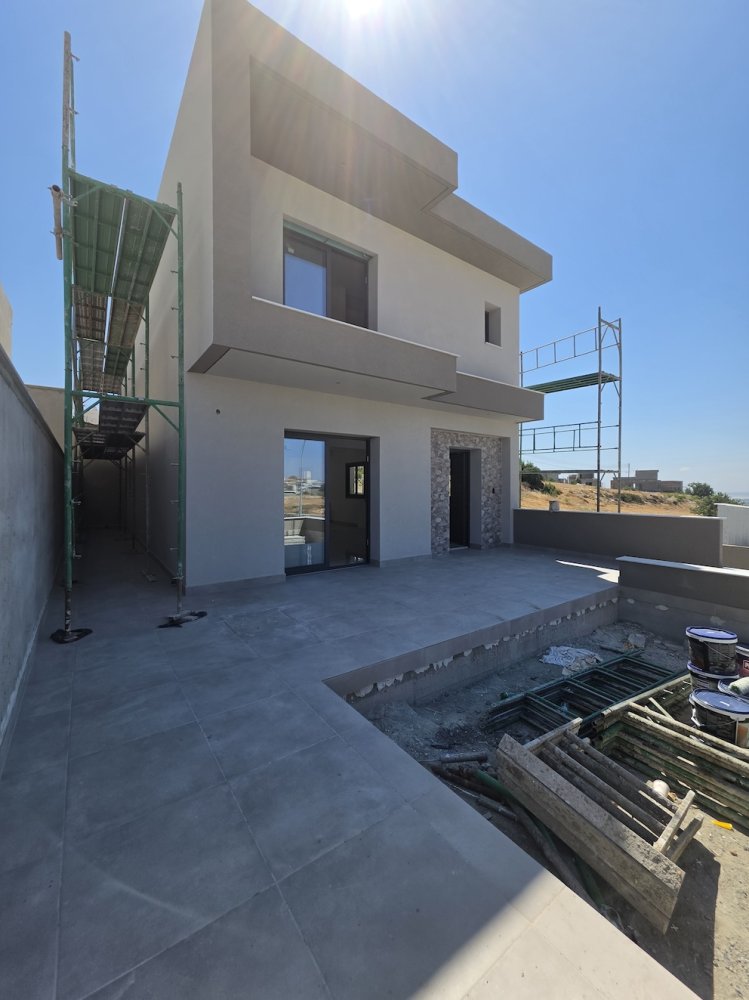 4 bedrooms Townhouse in Ypsonas, Limassol, Cyprus No. 62338