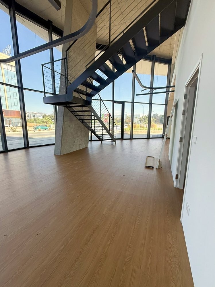 6 rooms Office in Mesa Geitonia, Limassol, Cyprus No. 62366