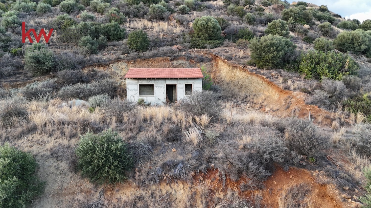 8696m2 Terrain à Pano Lefkara, Larnaka, Chypre No. 56740