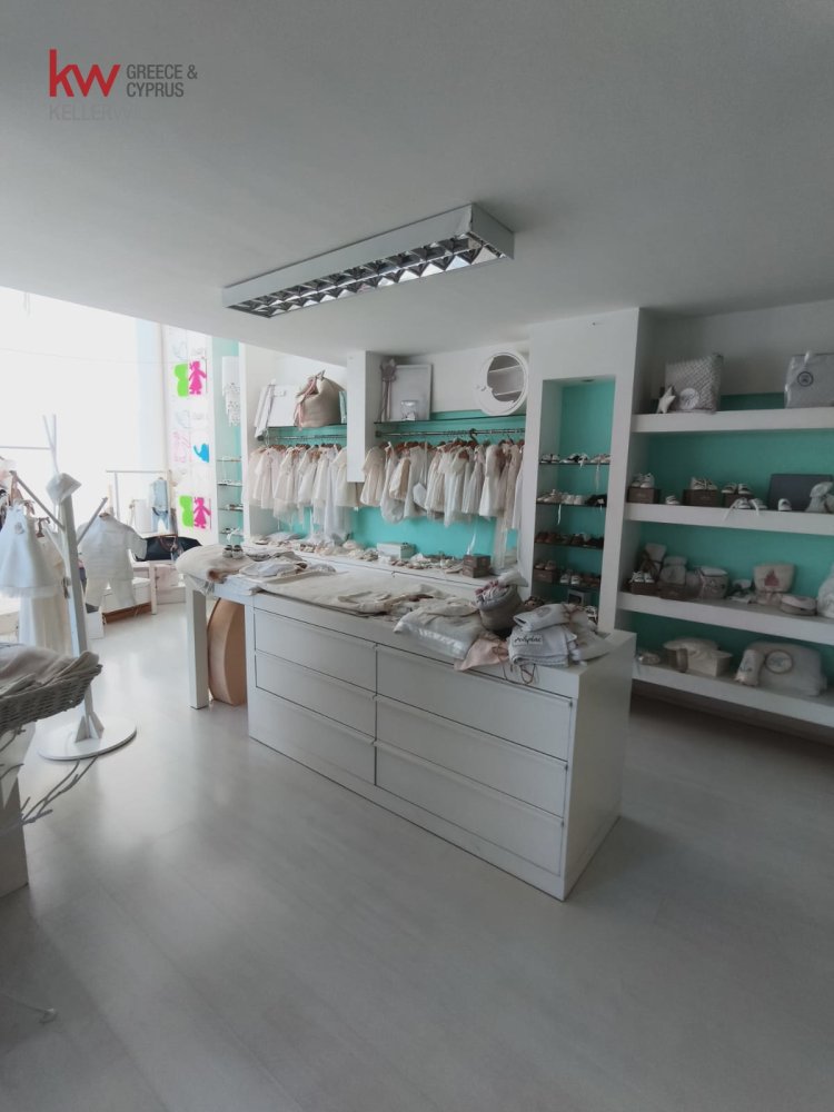 1 room Commercial property in Larnaca, Larnaka, Cyprus No. 39830