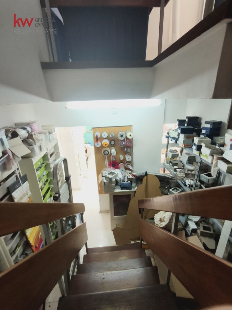 1 room Commercial property in Larnaca, Larnaka, Cyprus No. 39830