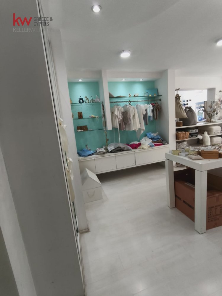 1 room Commercial property in Larnaca, Larnaka, Cyprus No. 39830