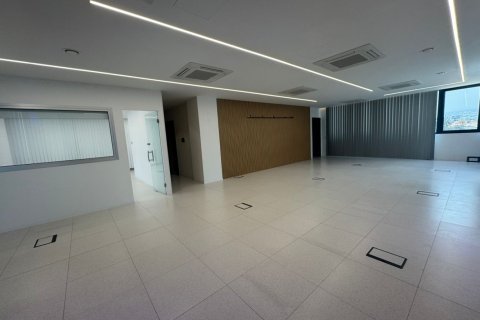 190m2 Local comercial en Omonoia, Limassol, Chipre No. 60933