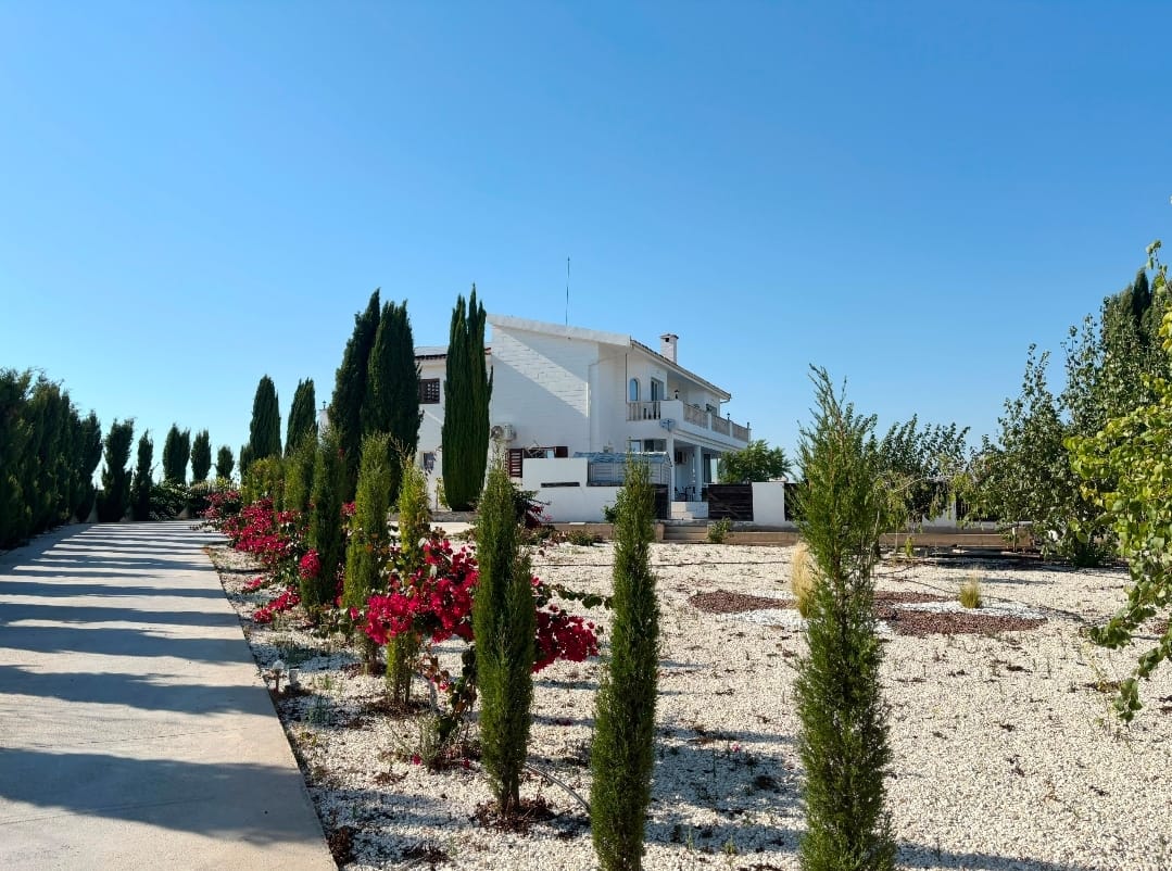 6 bedrooms Villa in Tsada, Paphos, Cyprus No. 61476