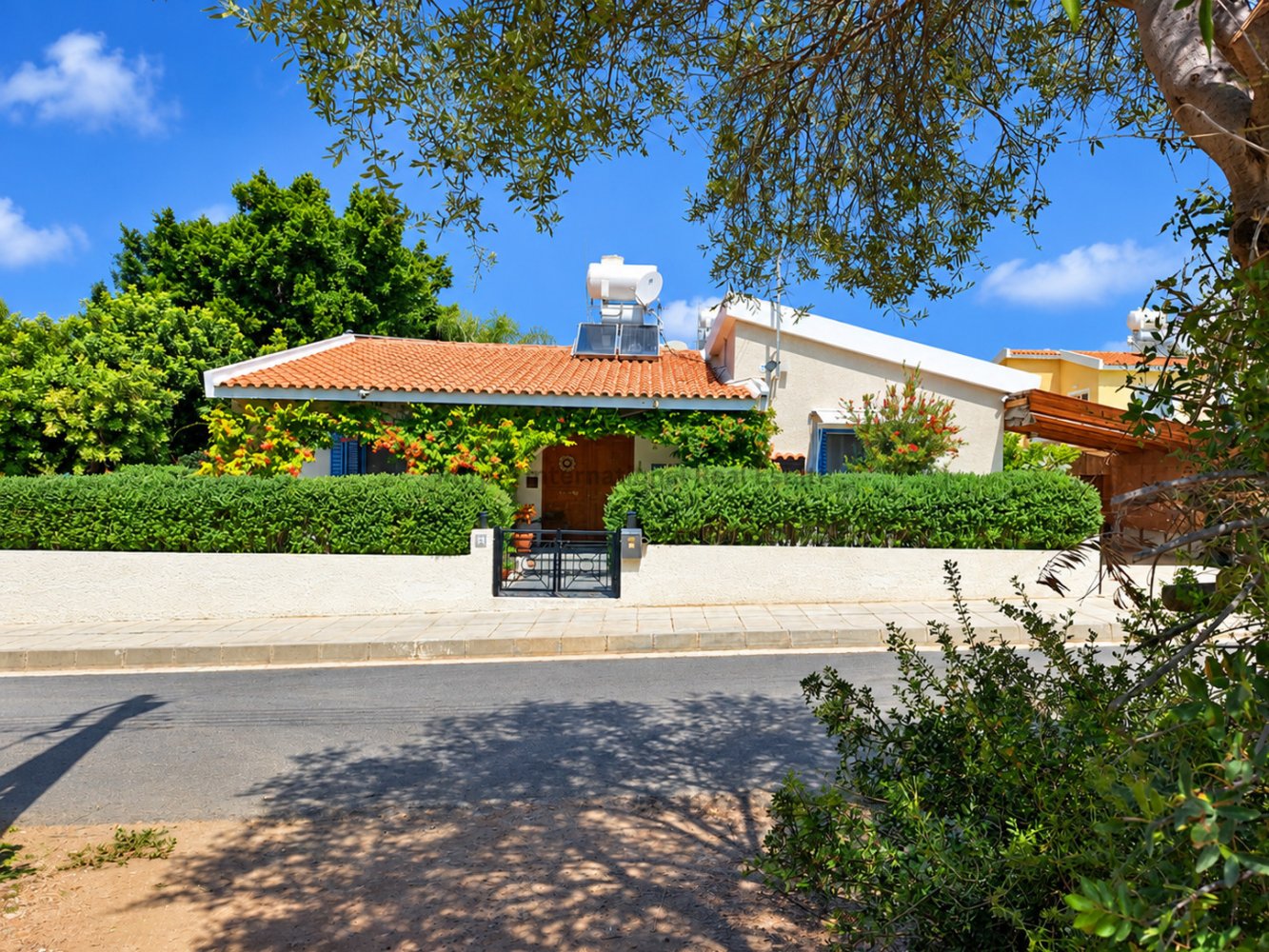 3 dormitorios Bungalow en Kissonerga, Paphos, Chipre No. 58981