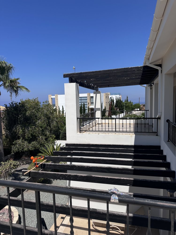 4 bedrooms Villa in Pegeia, Paphos, Cyprus No. 61490