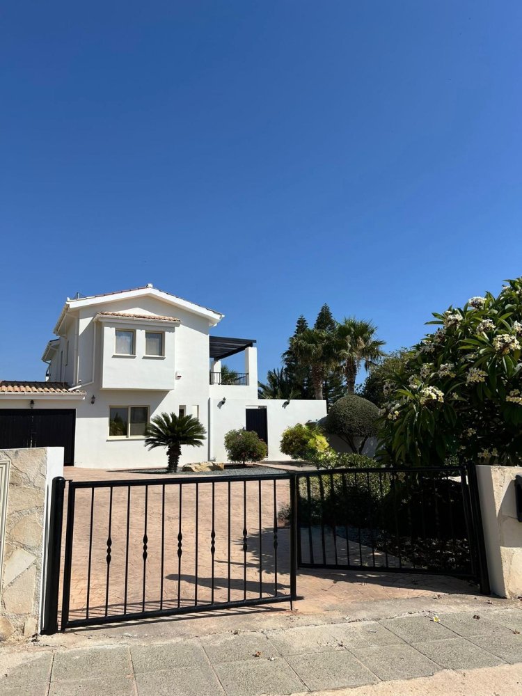 4 bedrooms Villa in Pegeia, Paphos, Cyprus No. 61490
