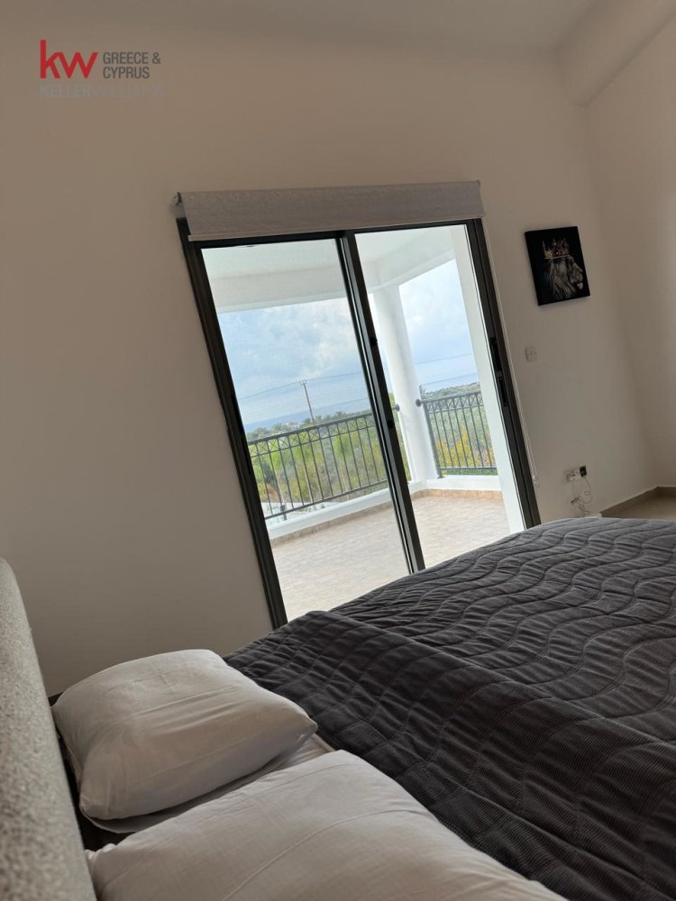 5 bedrooms Villa in Pegeia, Paphos, Cyprus No. 61174