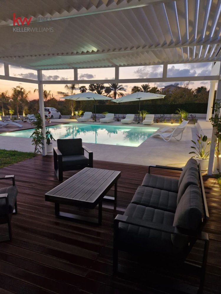 5 bedrooms Villa in Pegeia, Paphos, Cyprus No. 61174