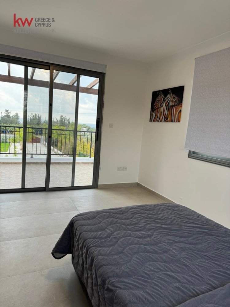 5 bedrooms Villa in Pegeia, Paphos, Cyprus No. 61174
