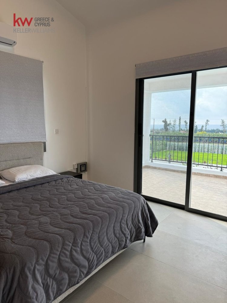 5 bedrooms Villa in Pegeia, Paphos, Cyprus No. 61174