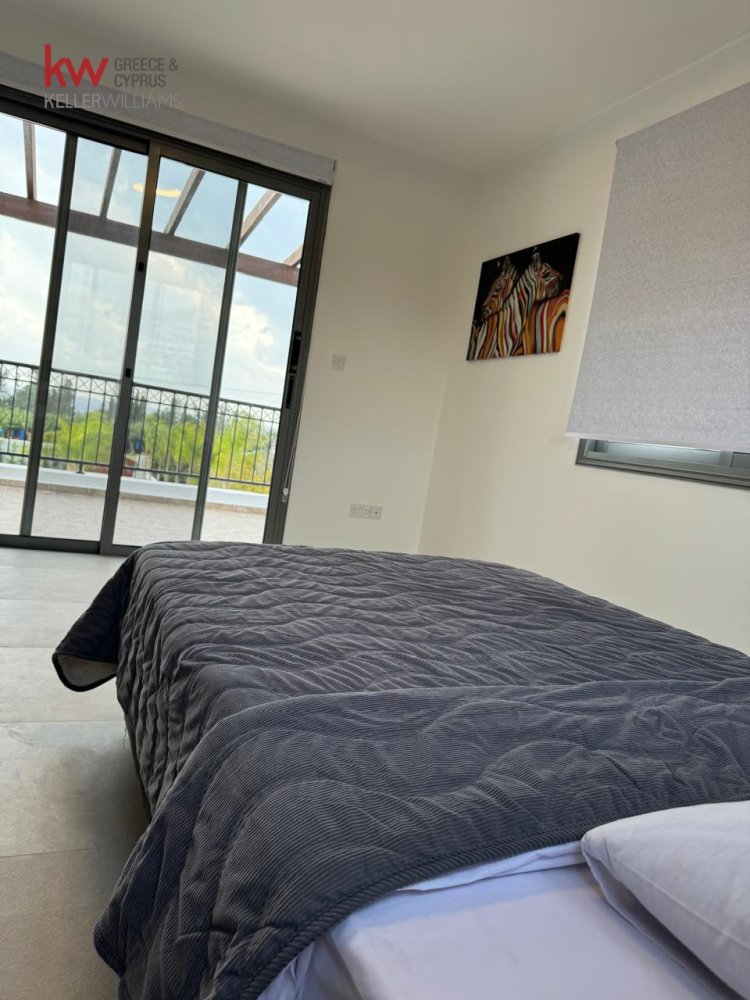 5 bedrooms Villa in Pegeia, Paphos, Cyprus No. 61174