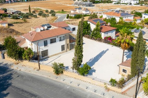 4 bedrooms Villa in Strovolos, Nicosia, Cyprus No. 62019