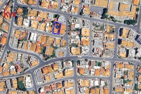 452m2 Terrain à Larnaca, Larnaka, Chypre No. 40567