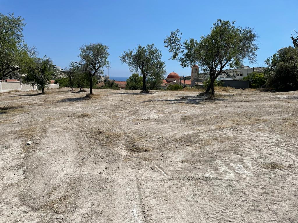 3825m2 Land in Agios Tychonas, Limassol, Cyprus No. 62219