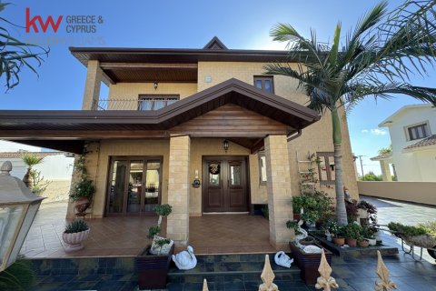 Вилла с 5 спальнями в Алетрико, Ларнака, Кипр № 40625