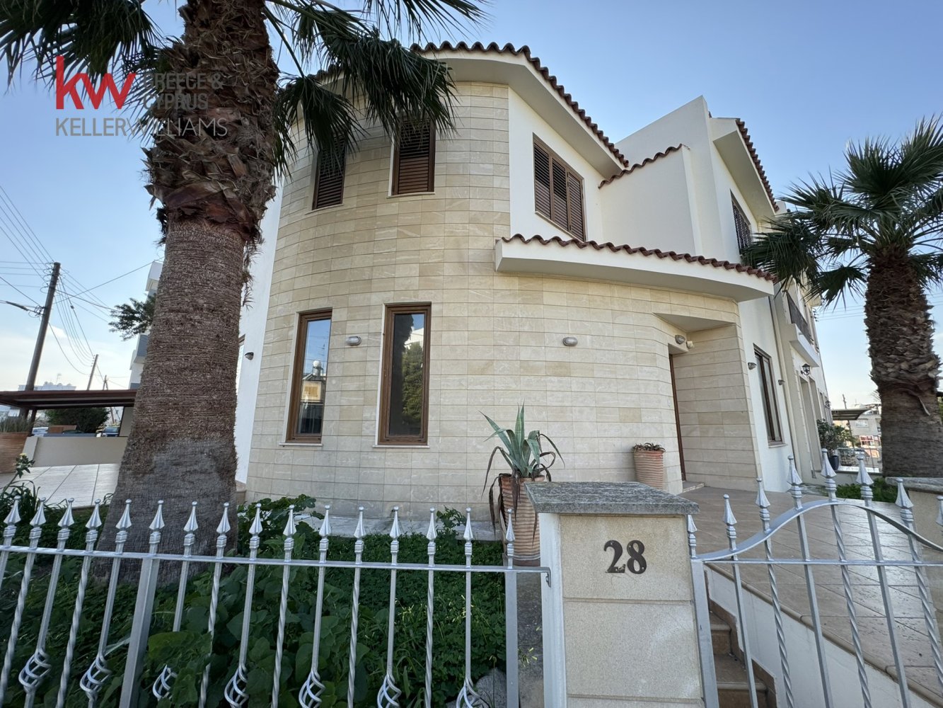 4 dormitorios Adosado en Strovolos, Nicosia, Chipre No. 39835