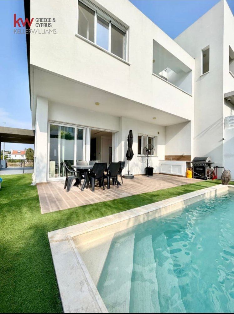 3 bedrooms Villa in Aradippou, Larnaka, Cyprus No. 40430