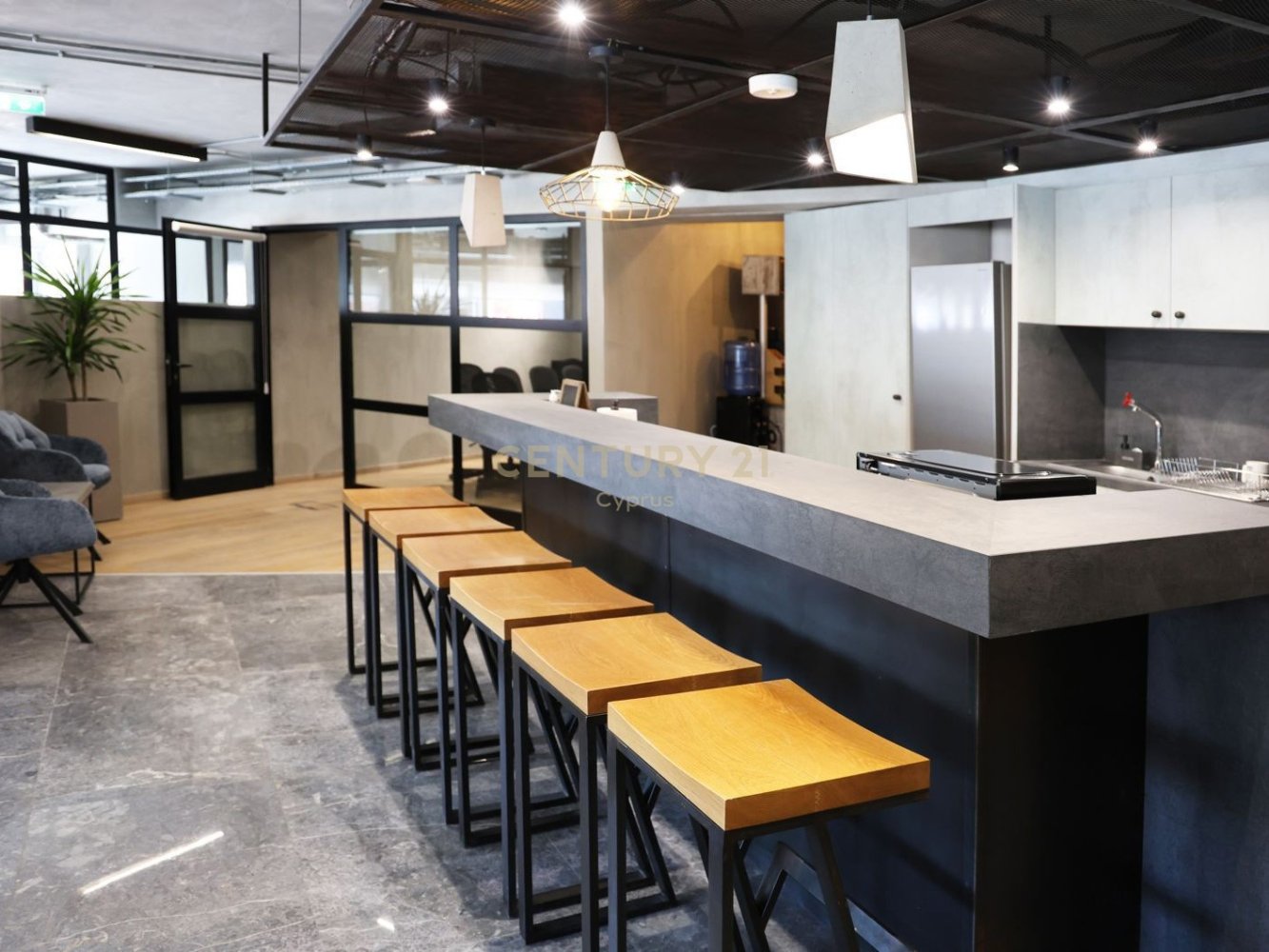300m2 Oficina en Limassol, Chipre No. 58876