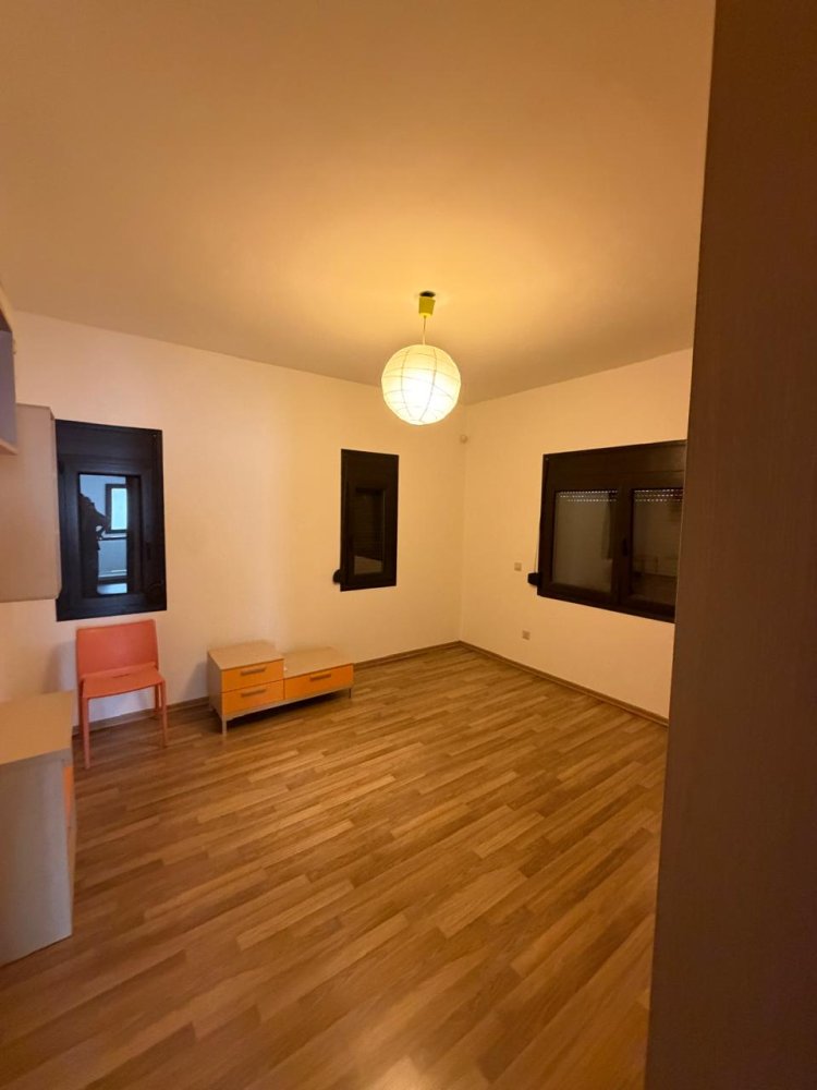Вилла с 4 спальнями в Арадипу, Ларнака, Кипр № 61453