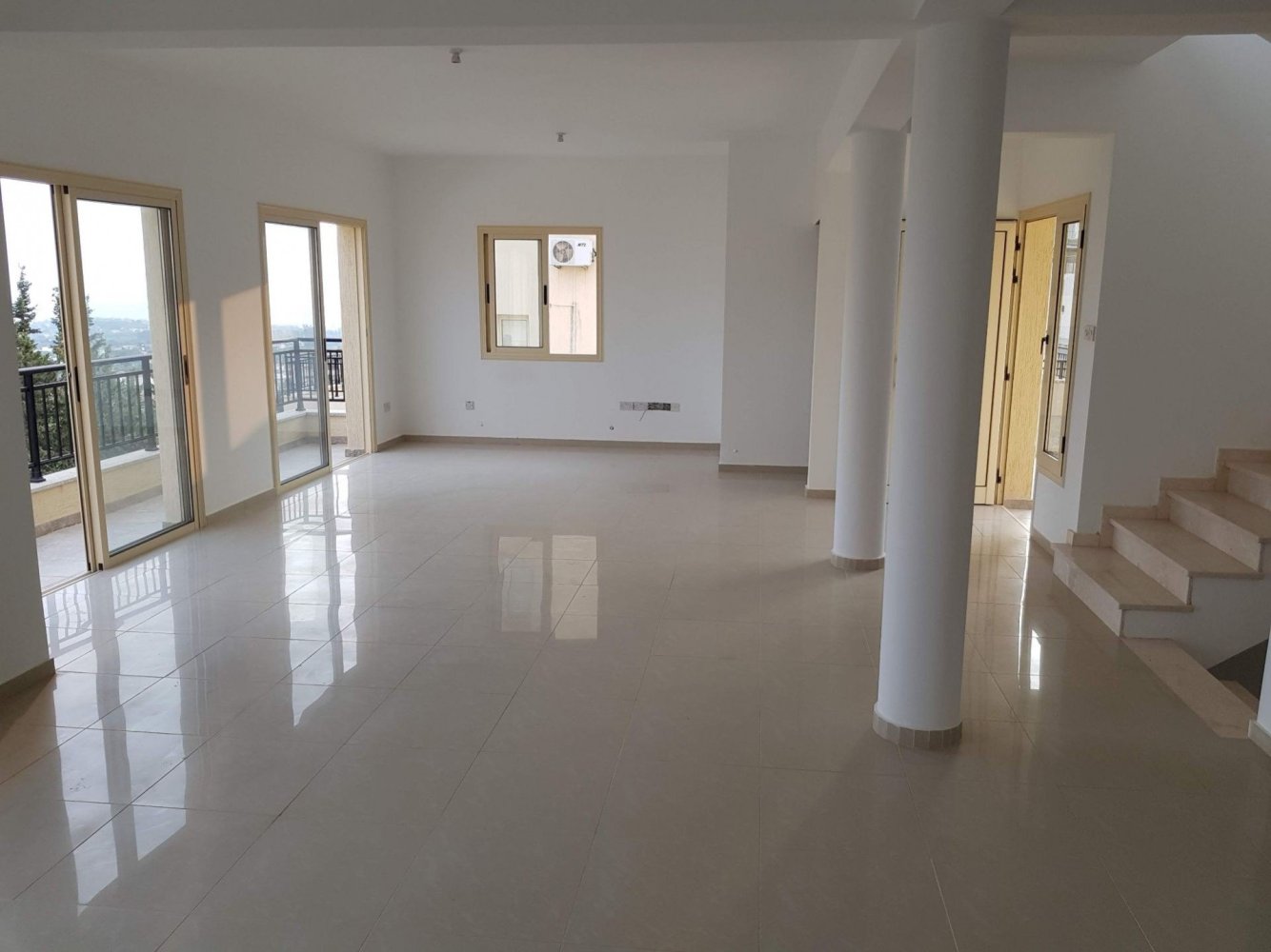 4 bedrooms Villa in Pegeia, Paphos, Cyprus No. 60355