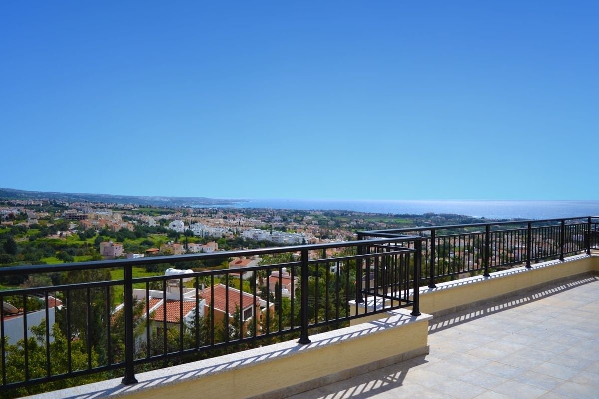 4 bedrooms Villa in Pegeia, Paphos, Cyprus No. 60355