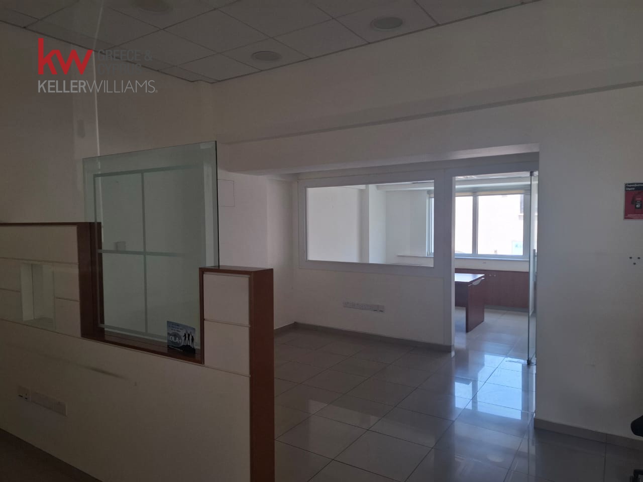 Офис 1250м2 в Пафос, Кипр № 61245