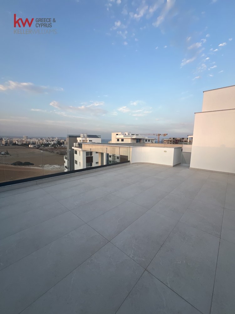 Квартира с 3 спальнями в Ларнака, Кипр № 39967