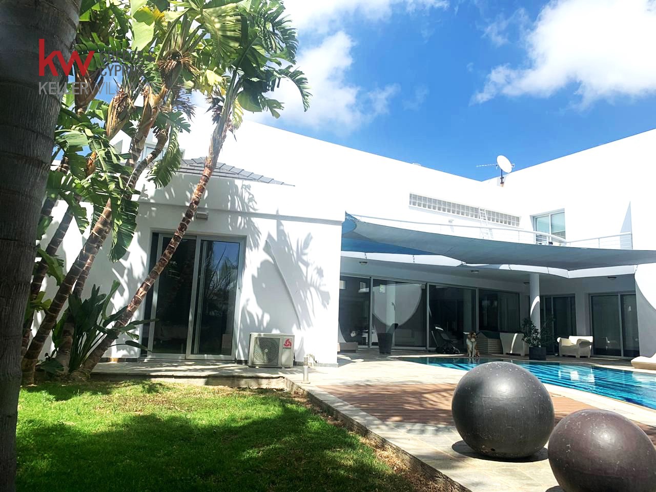 5 bedrooms Villa in Paphos, Cyprus No. 60707
