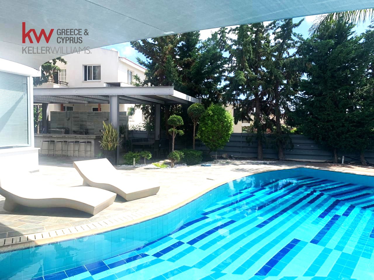 5 bedrooms Villa in Paphos, Cyprus No. 60707