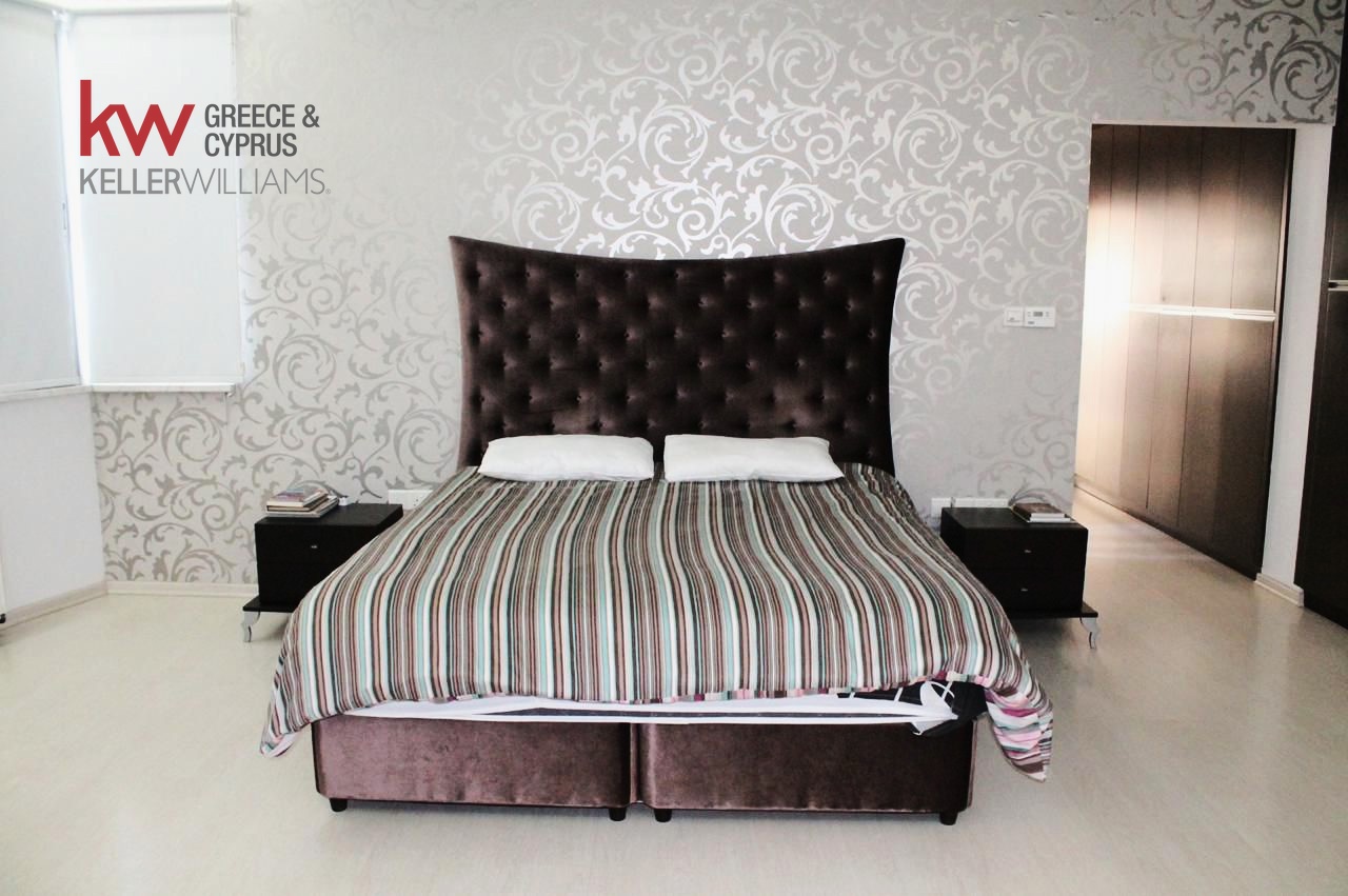 5 bedrooms Villa in Paphos, Cyprus No. 60707