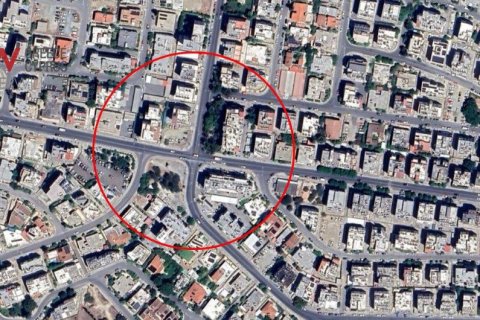 651m2 Terrain à Strovolos, Nicosia, Chypre No. 39519