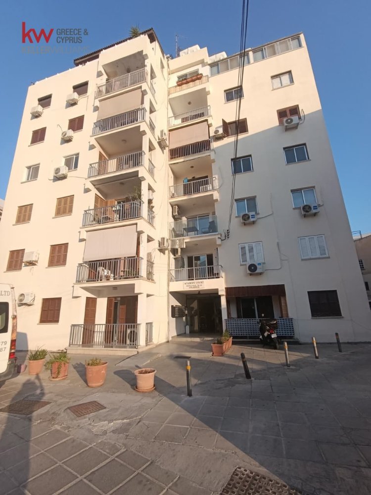 2 bedrooms Apartment in Nicosia, Cyprus No. 56758