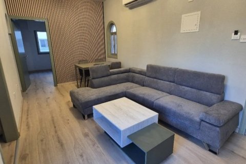 Квартира с 2 спальнями в Ларнака, Кипр № 62105