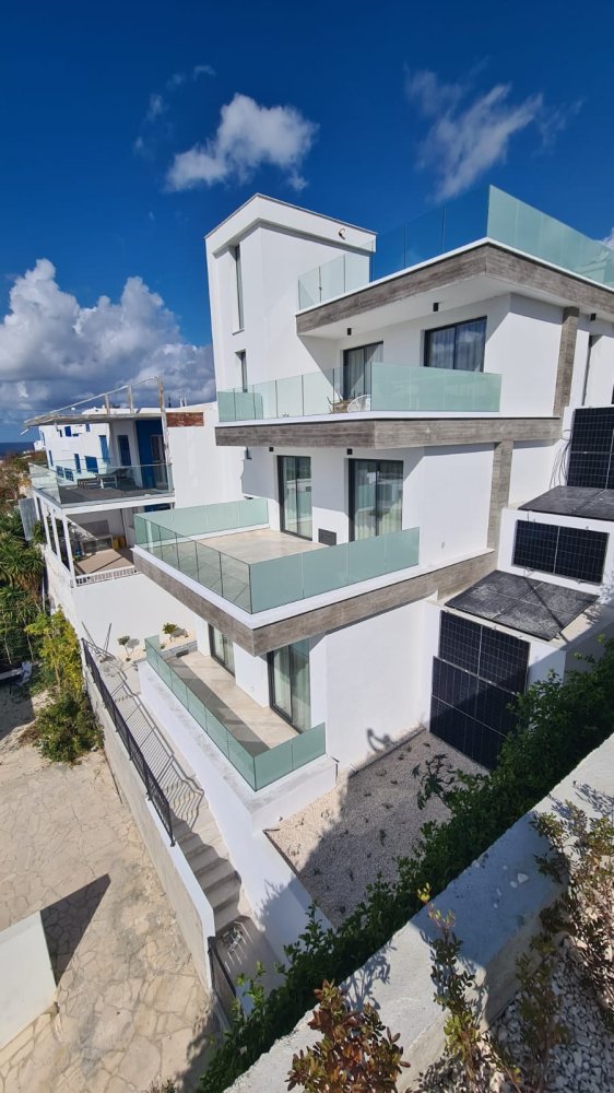 3 bedrooms Villa in Chloraka, Paphos, Cyprus No. 62716