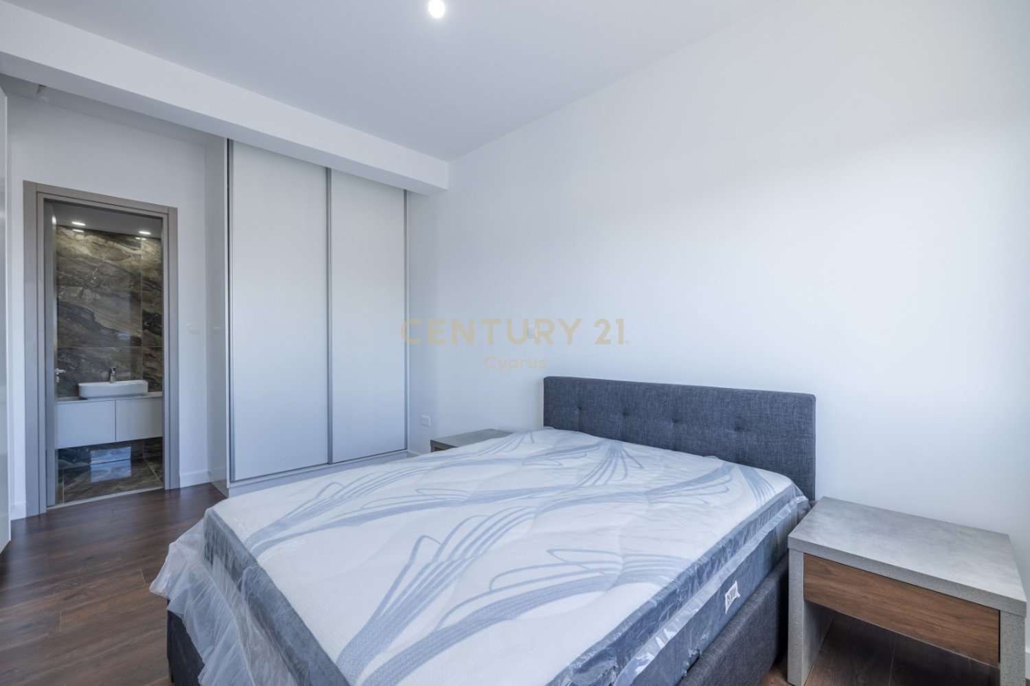 2 bedrooms Apartment in Limassol, Cyprus No. 35502