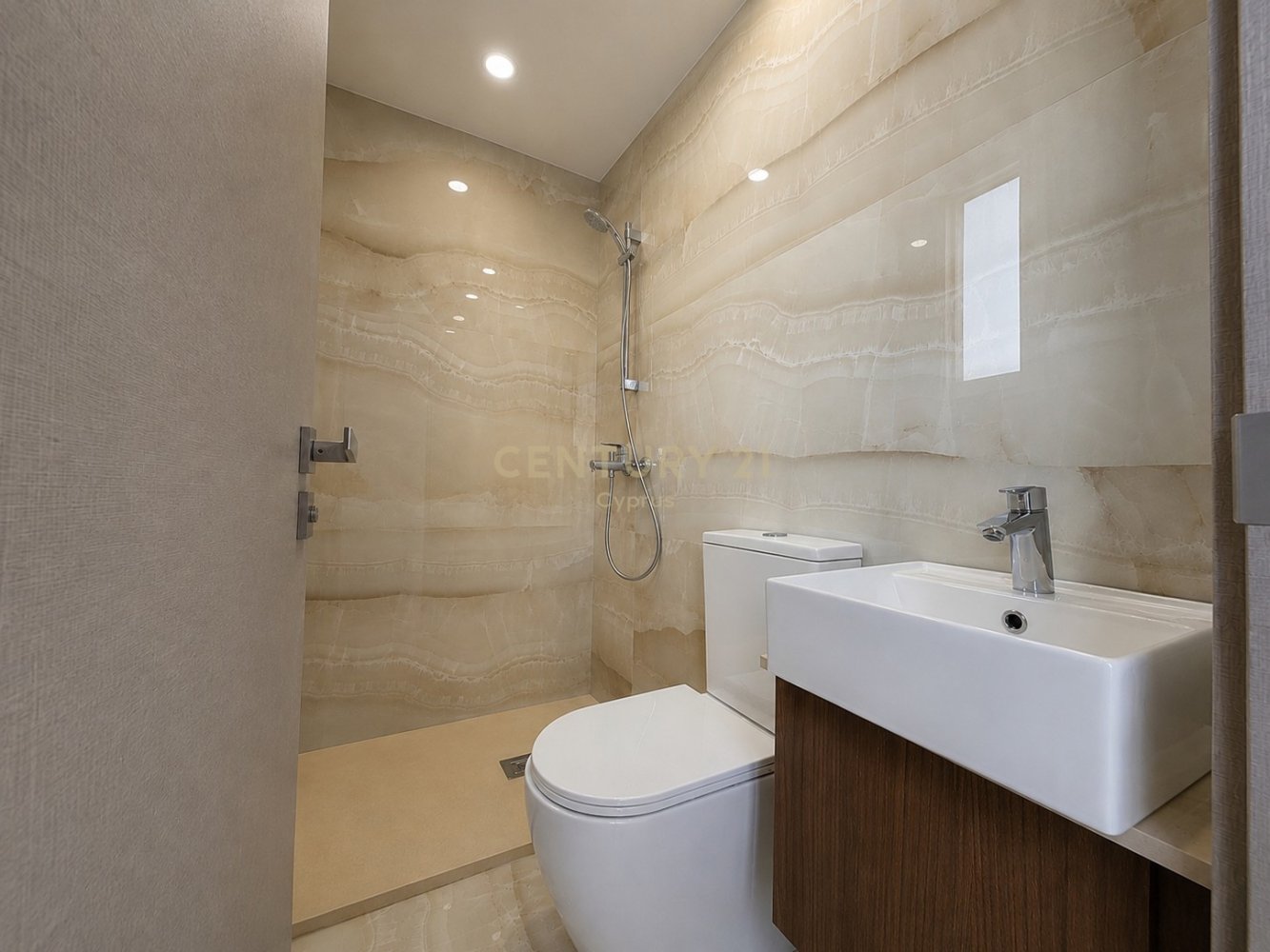 2 bedrooms Apartment in Limassol, Cyprus No. 35502