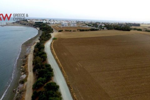 Земельный участок 36090м2 в Перволия, Ларнака, Кипр № 50551
