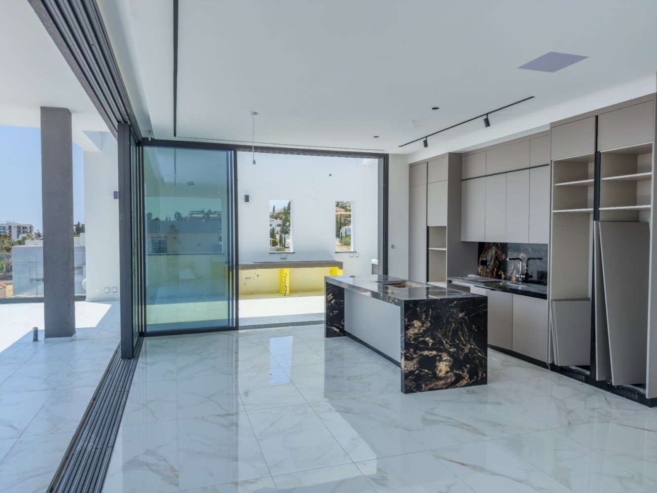3 bedrooms Penthouse in Agios Athanasios, Limassol, Cyprus No. 61881