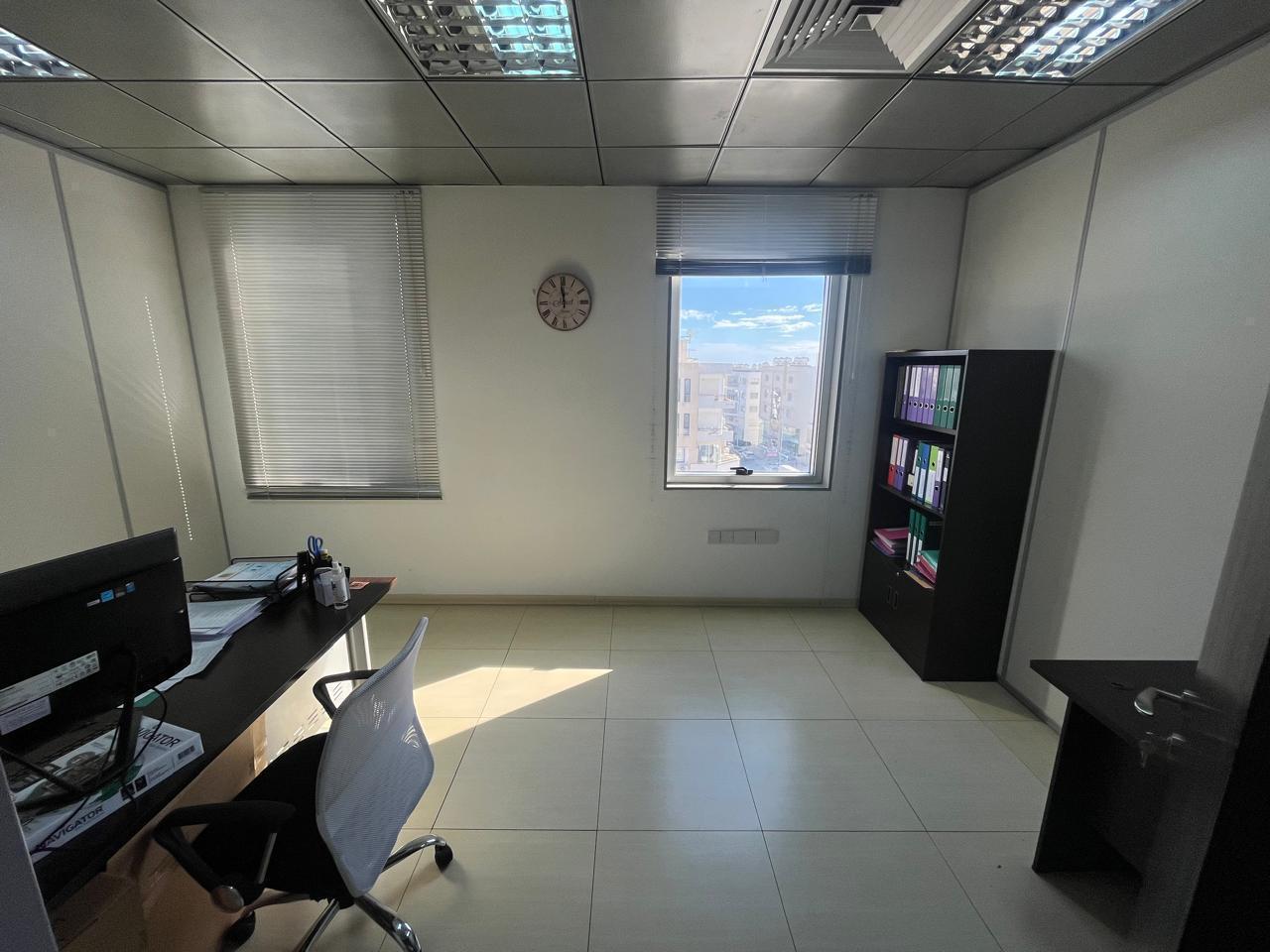 6 rooms Office in Paphos, Cyprus No. 61033