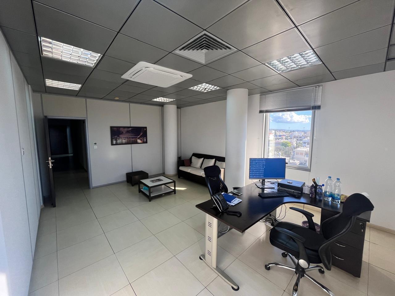 6 rooms Office in Paphos, Cyprus No. 61033