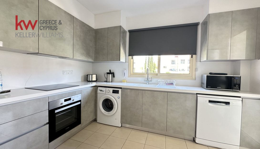 3 bedrooms Apartment in Paphos, Cyprus No. 60745